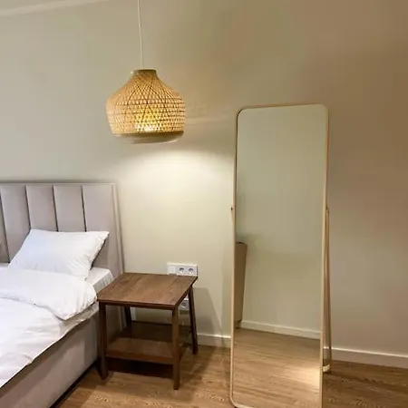 2 Bedroom On Ismail Corner Stefan Cel Mare, New Apartment, Center! Апартаменты Кишинёв
